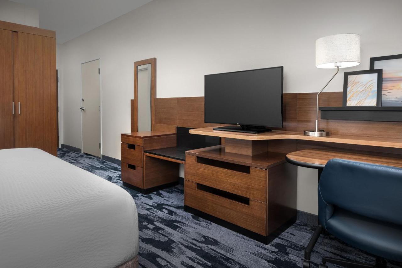 King Room at Fairfield Inn & Suites by Marriott Panama City Beach