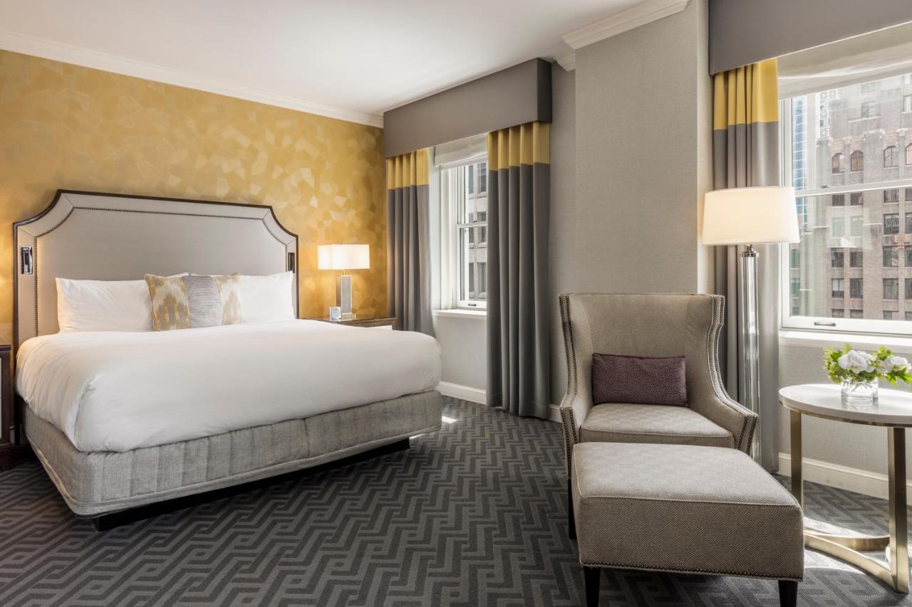 Signature Corner King Room at Fairmont Olympic Hotel
