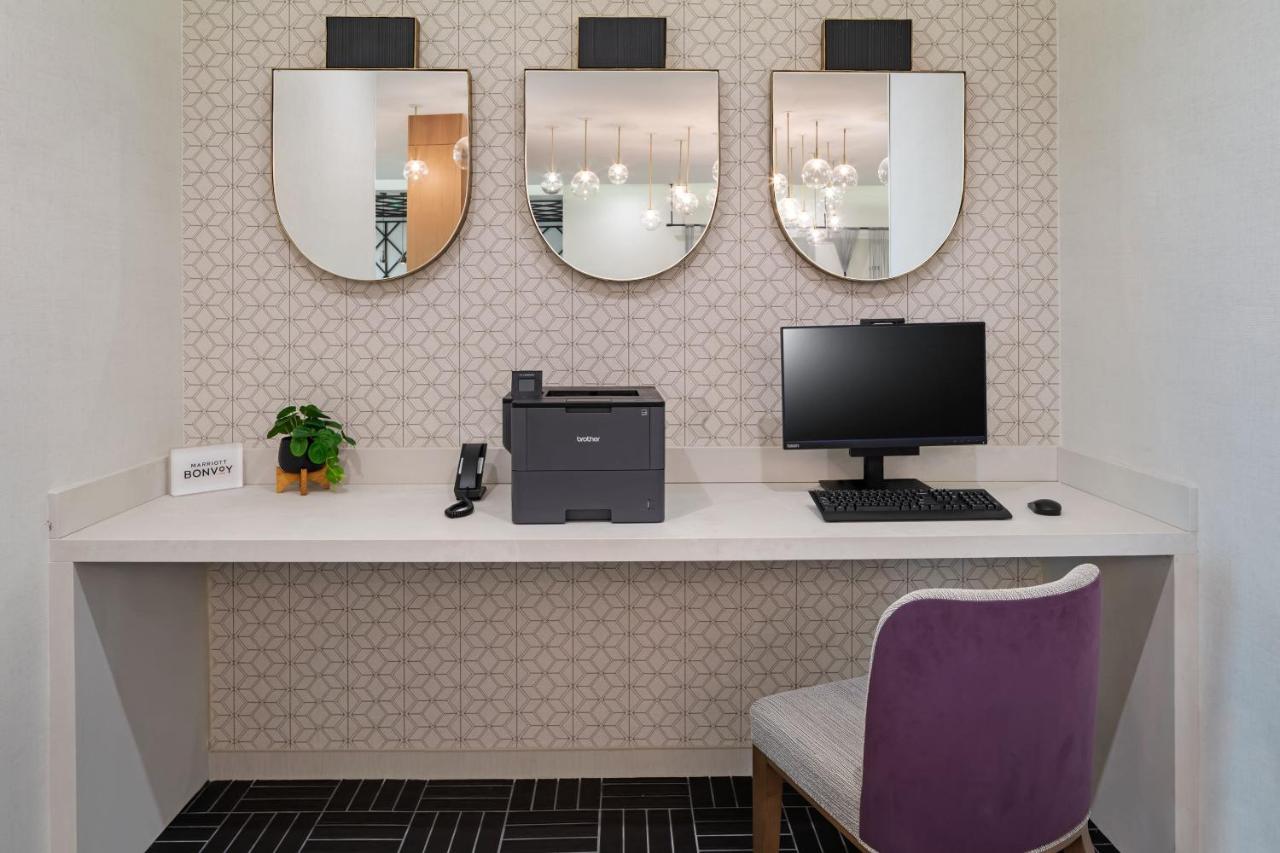 | Residence Inn by Marriott Chatsworth