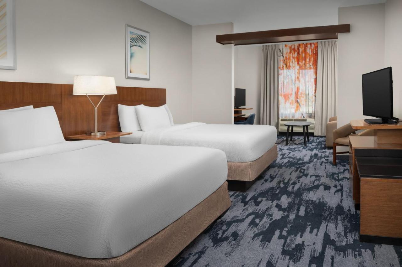 Queen Suite at Fairfield Inn & Suites by Marriott Panama City Beach