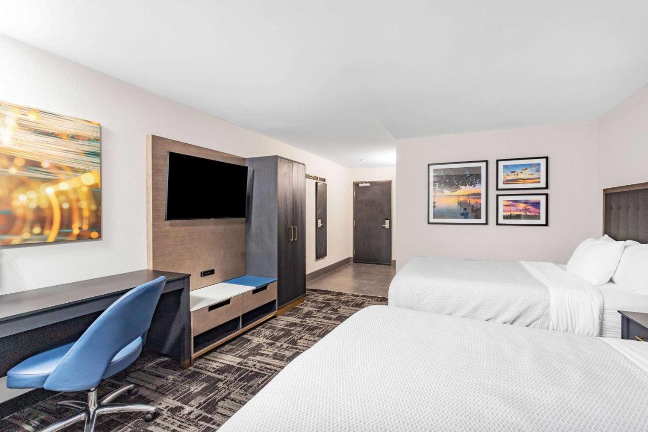 Deluxe Queen Room with Two Queen Beds - Non-Smoking at La Quinta Suites by Wyndham South Bend Notre Dame Area