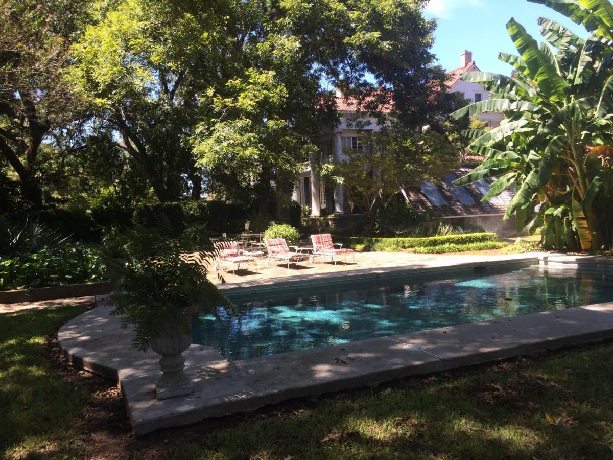  | Belle Oaks Inn