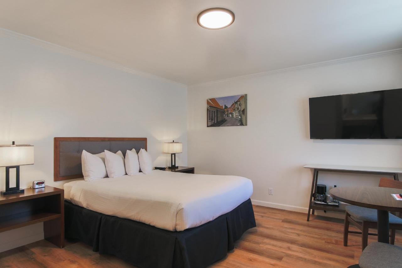  | Solvang Inn & Cottages