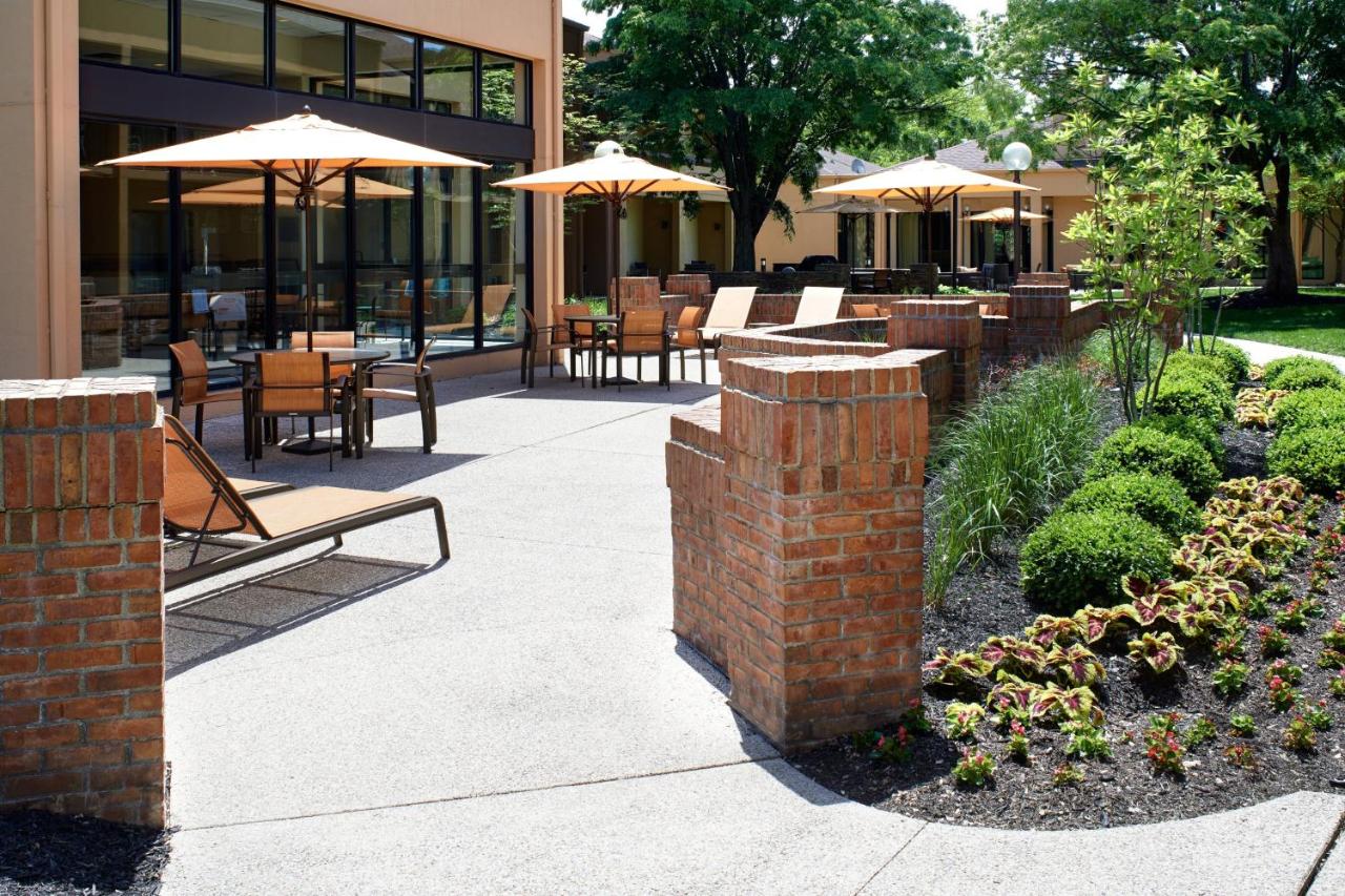 | Courtyard by Marriott Columbus Dublin