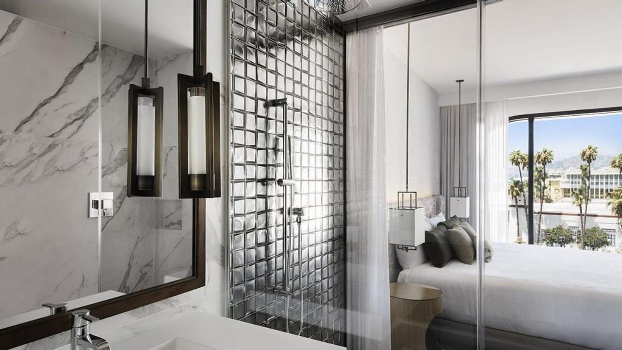 Room #159992943 at Dream Hollywood, by Hyatt