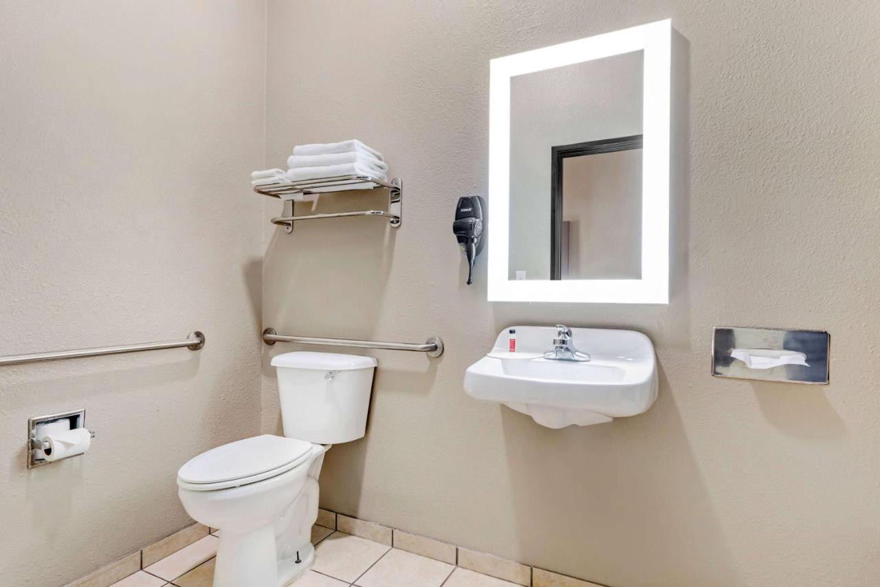 | Super 8 by Wyndham Harker Heights Killeen Fort Hood