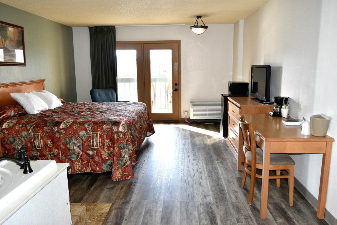 | Grand Smokies Resort Lodge Pigeon Forge