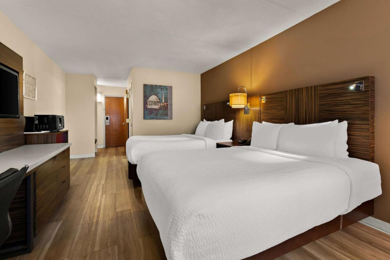 Queen Room with Two Queen Beds - Non-Smoking at Ramada by Wyndham Harrisburg/Hershey Area