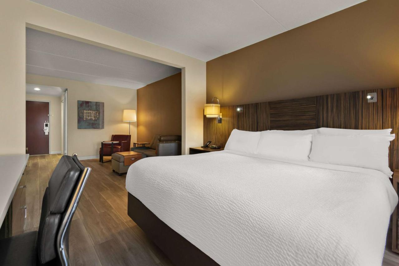 King Studio Suite - Non-Smoking at Ramada by Wyndham Harrisburg/Hershey Area