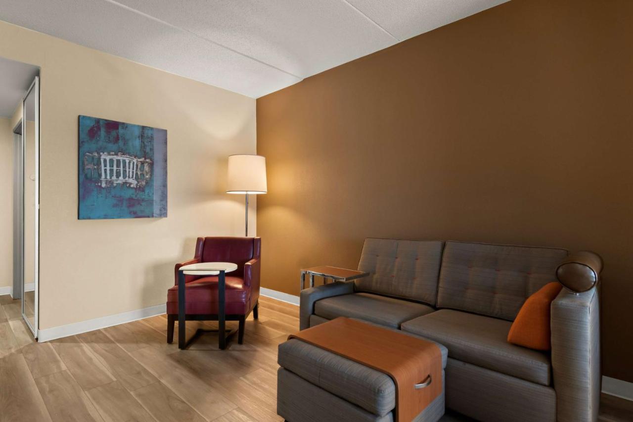 King Studio Suite - Non-Smoking at Ramada by Wyndham Harrisburg/Hershey Area