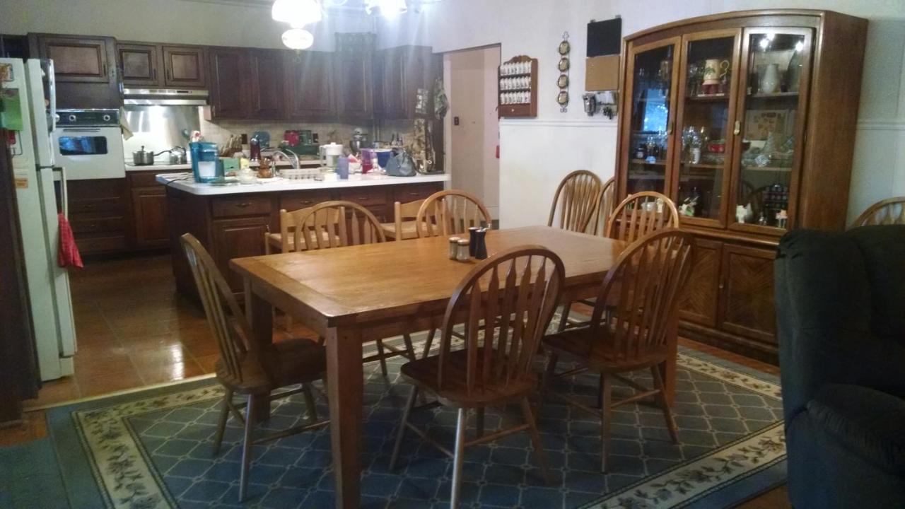 | Fish & Loaves Bed and Breakfast