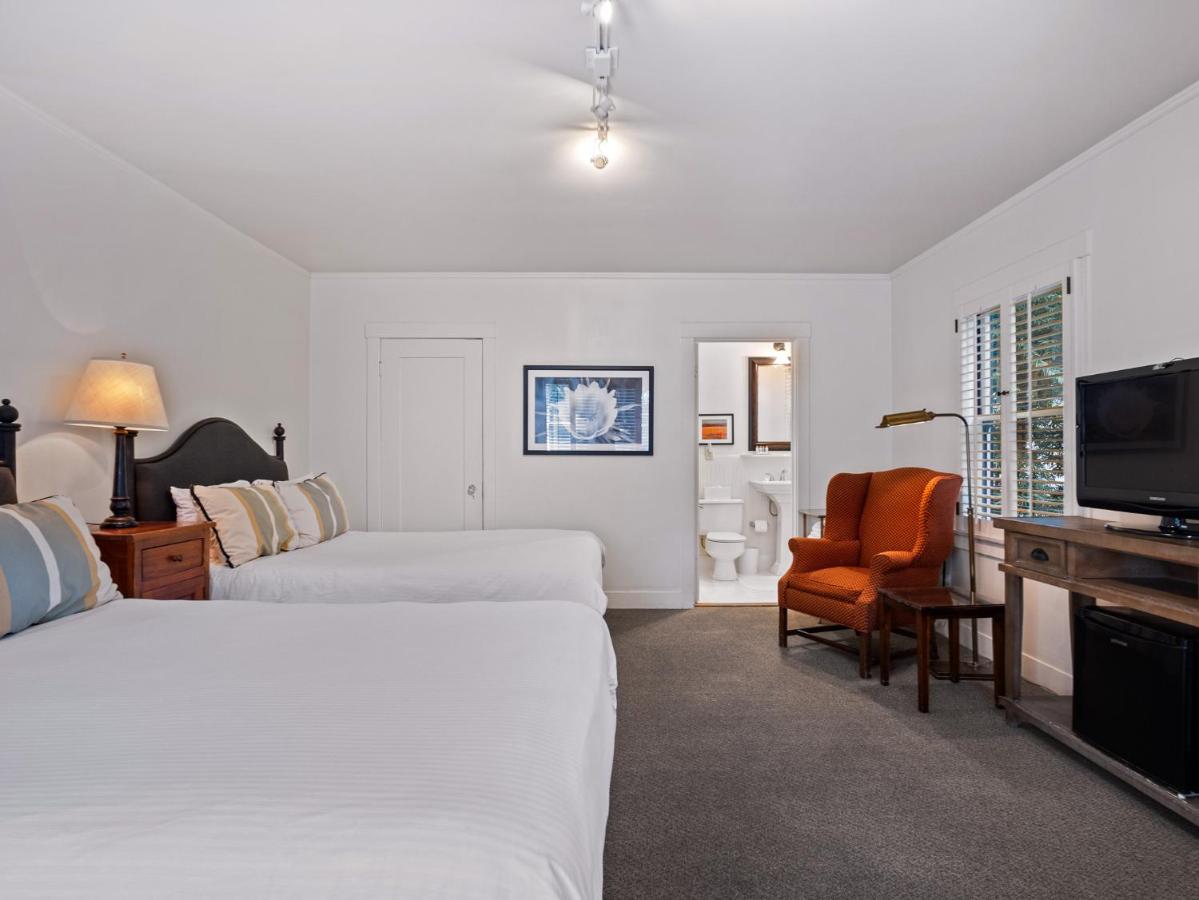 Double Queen Room at The Upham Hotel