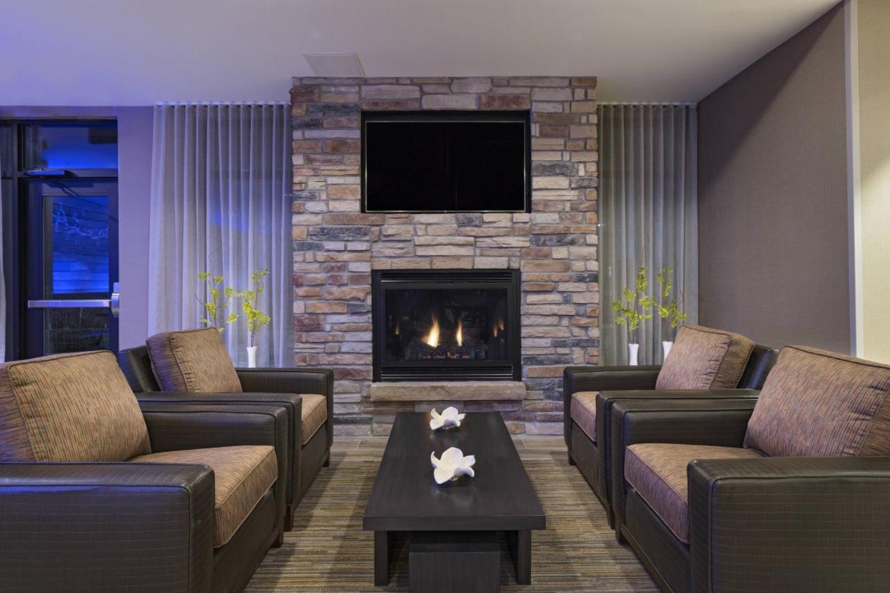 | Fairfield Inn & Suites by Marriott Colorado Springs East