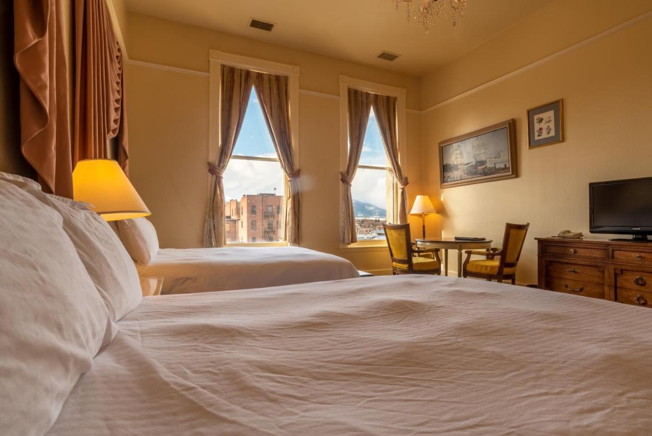 Queen Room with Two Queen Beds at Geiser Grand Hotel