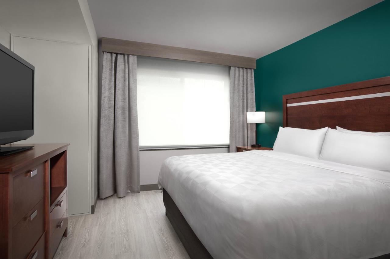 Executive King Room at Holiday Inn Hotel & Suites Durango Downtown, an IHG Hotel