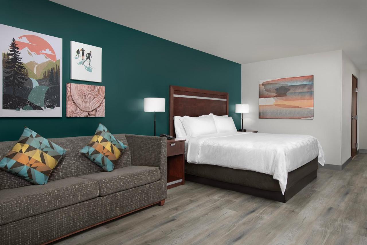 Executive King Room at Holiday Inn Hotel & Suites Durango Downtown, an IHG Hotel