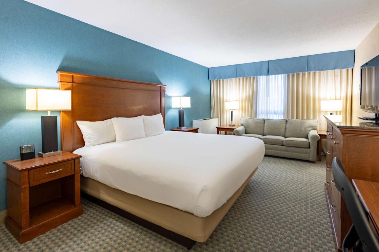 | Pear Tree Inn St. Louis Near Union Station