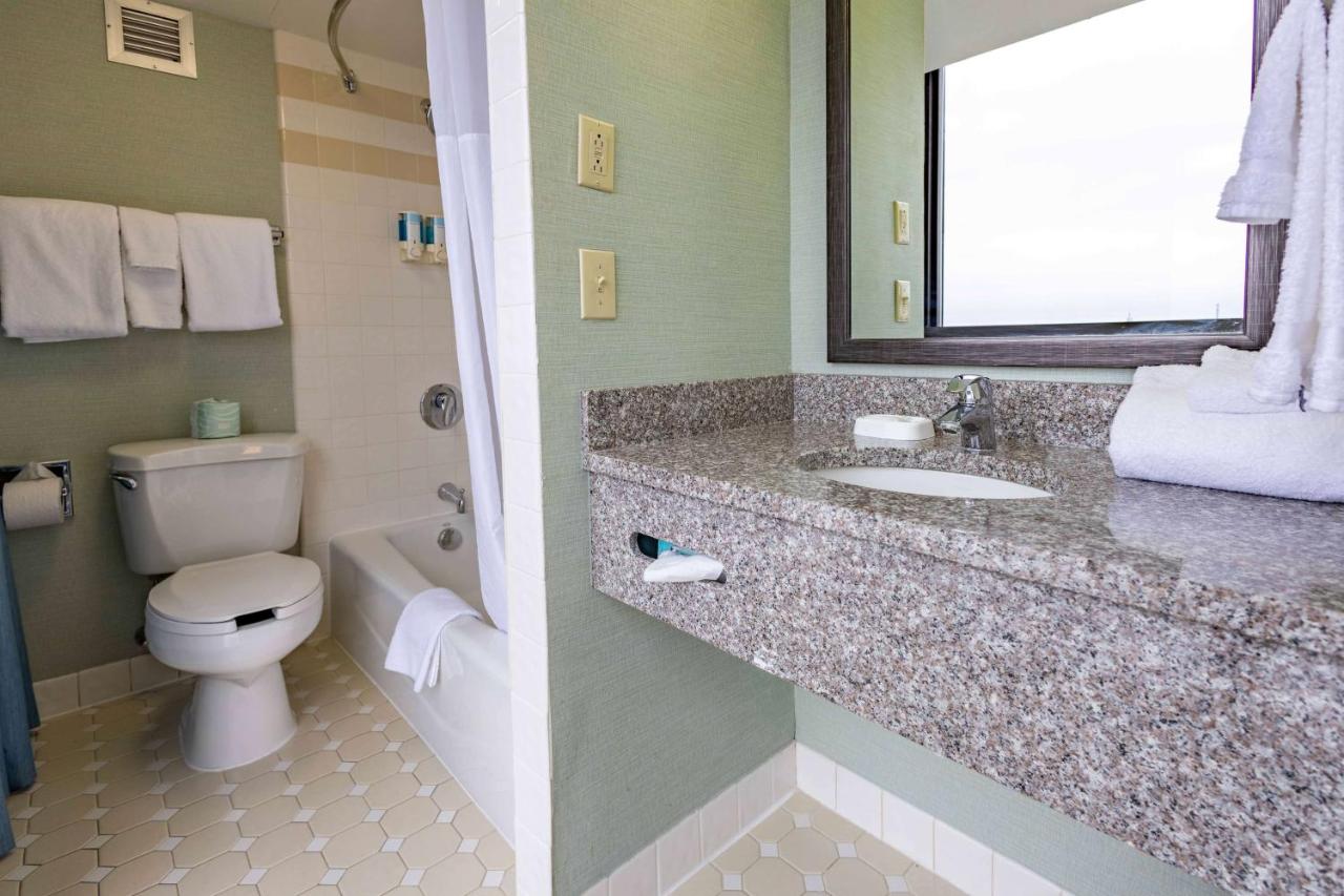 | Pear Tree Inn St. Louis Near Union Station