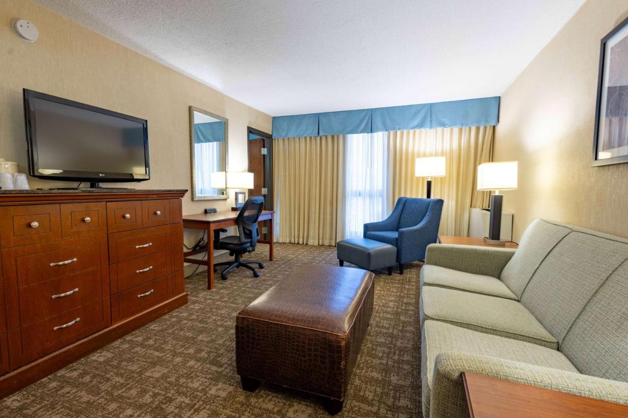 | Pear Tree Inn St. Louis Near Union Station