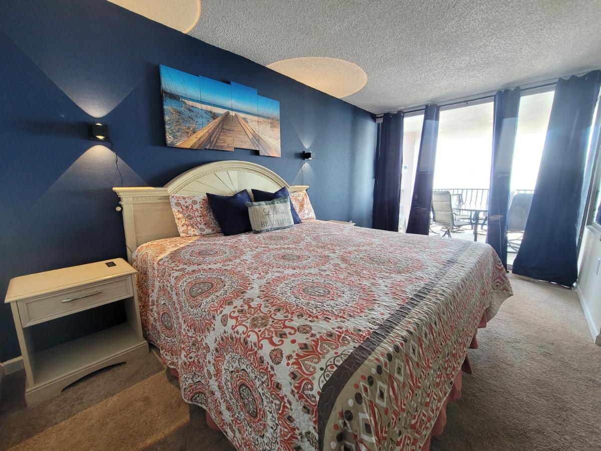 | Ocean Front, Private Balconies