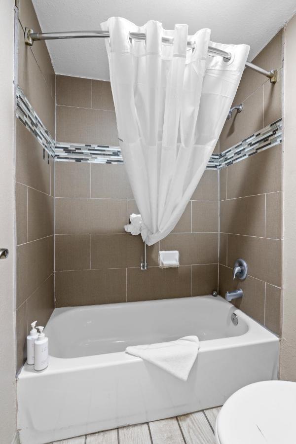 King Room- Non-Smoking at Travelodge by Wyndham Pueblo