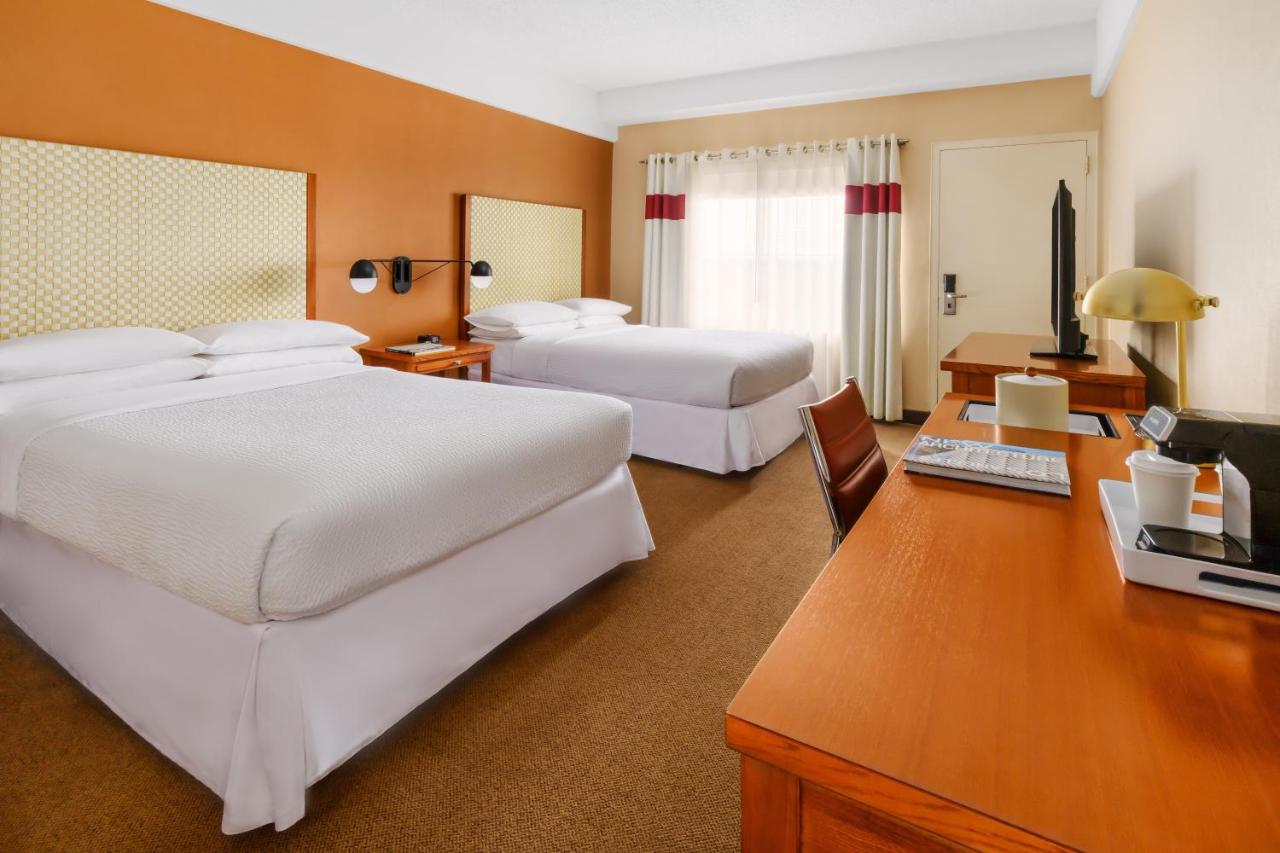 Guest room, 2 Double at Four Points by Sheraton Los Angeles International Airport
