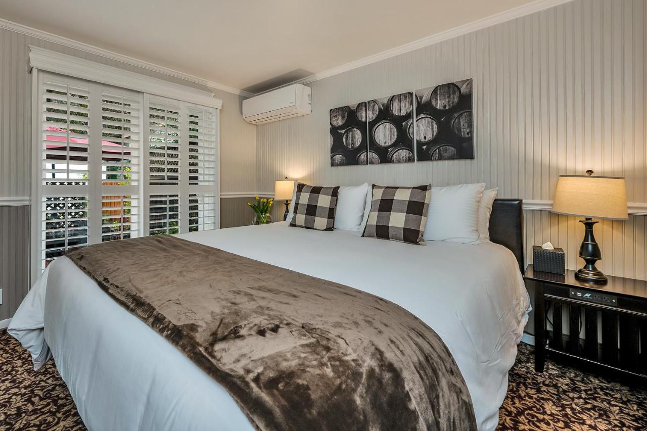 | Calistoga Wine Way Inn