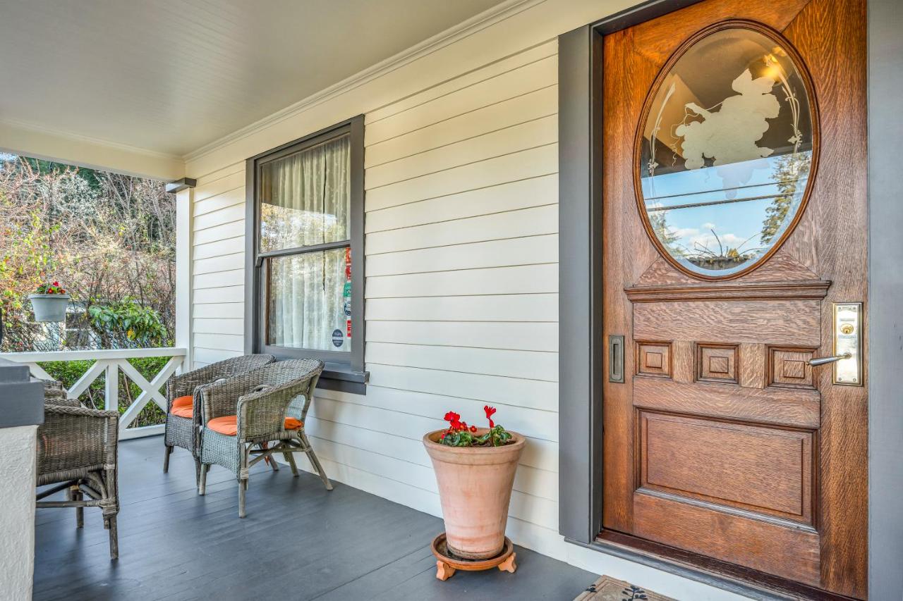 | Calistoga Wine Way Inn