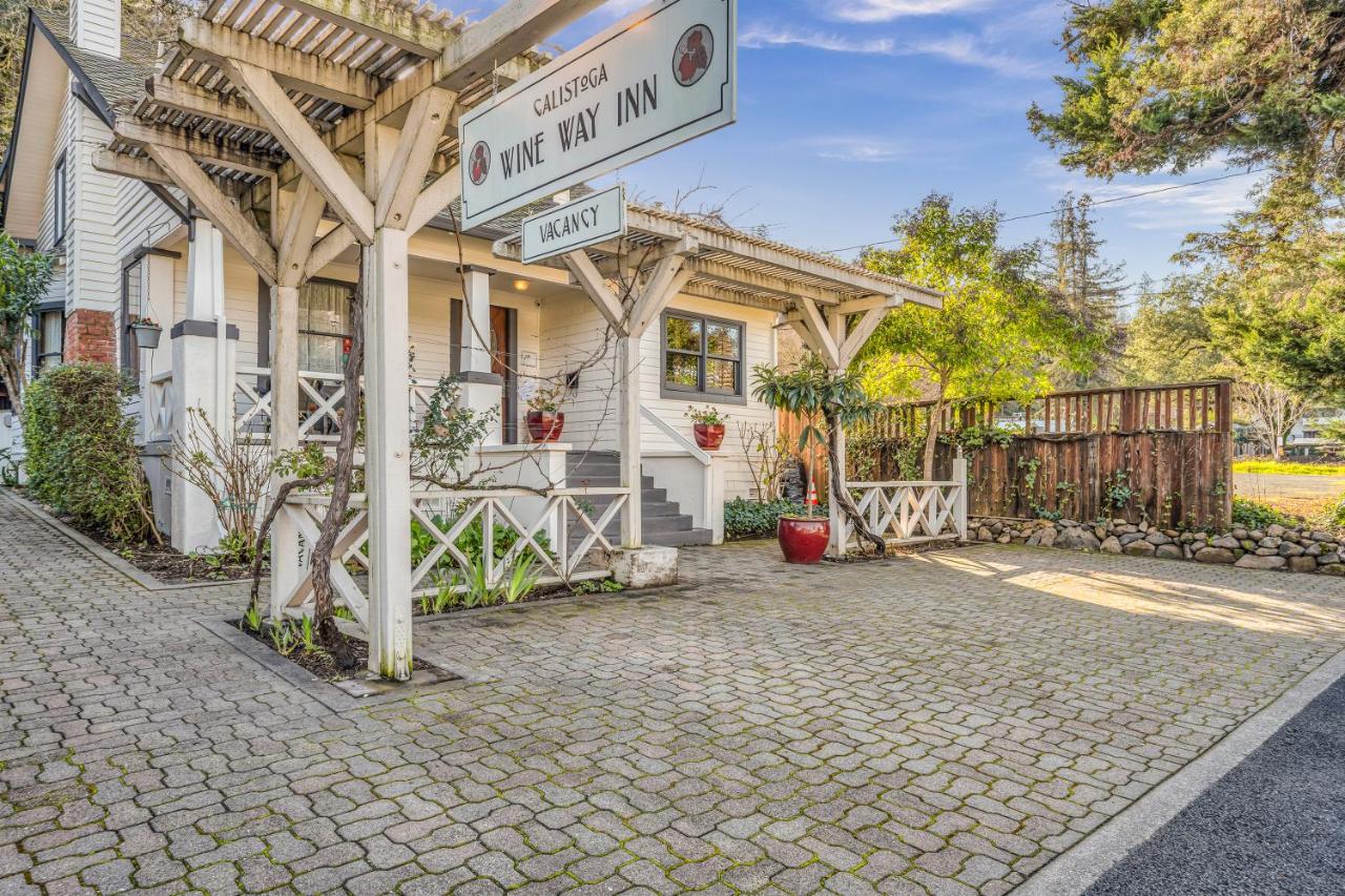 | Calistoga Wine Way Inn