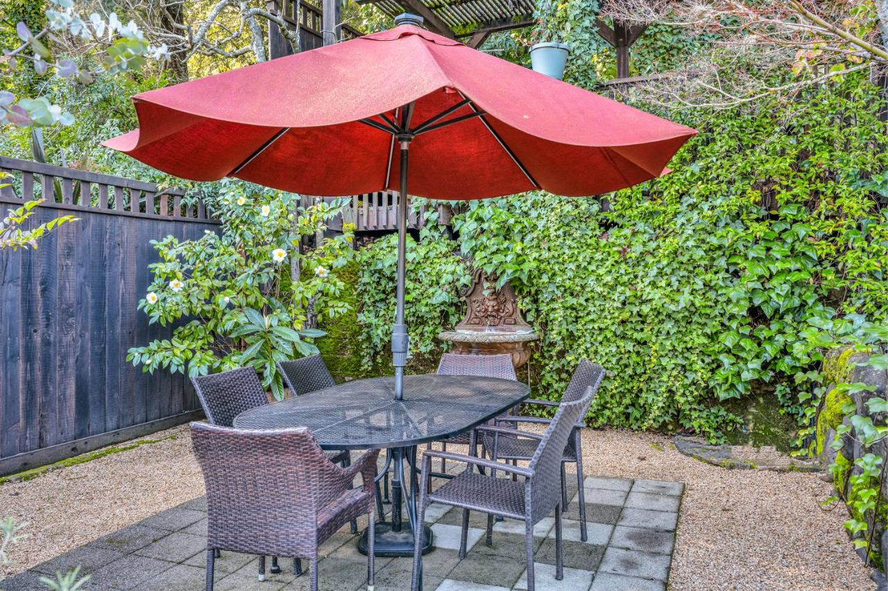 | Calistoga Wine Way Inn