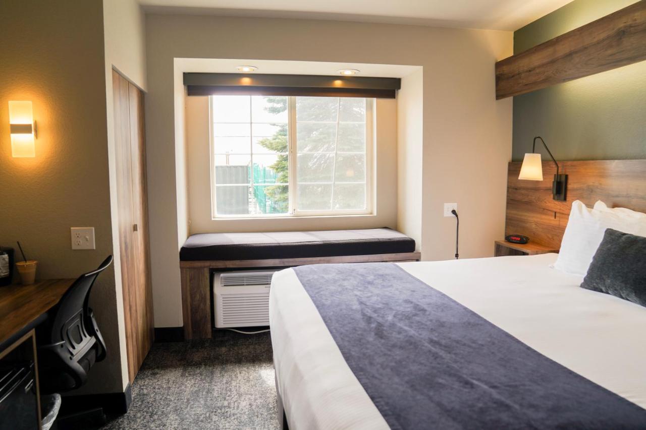 King Room - Disability Access at Hotel Ruby Ponderay/Sandpoint