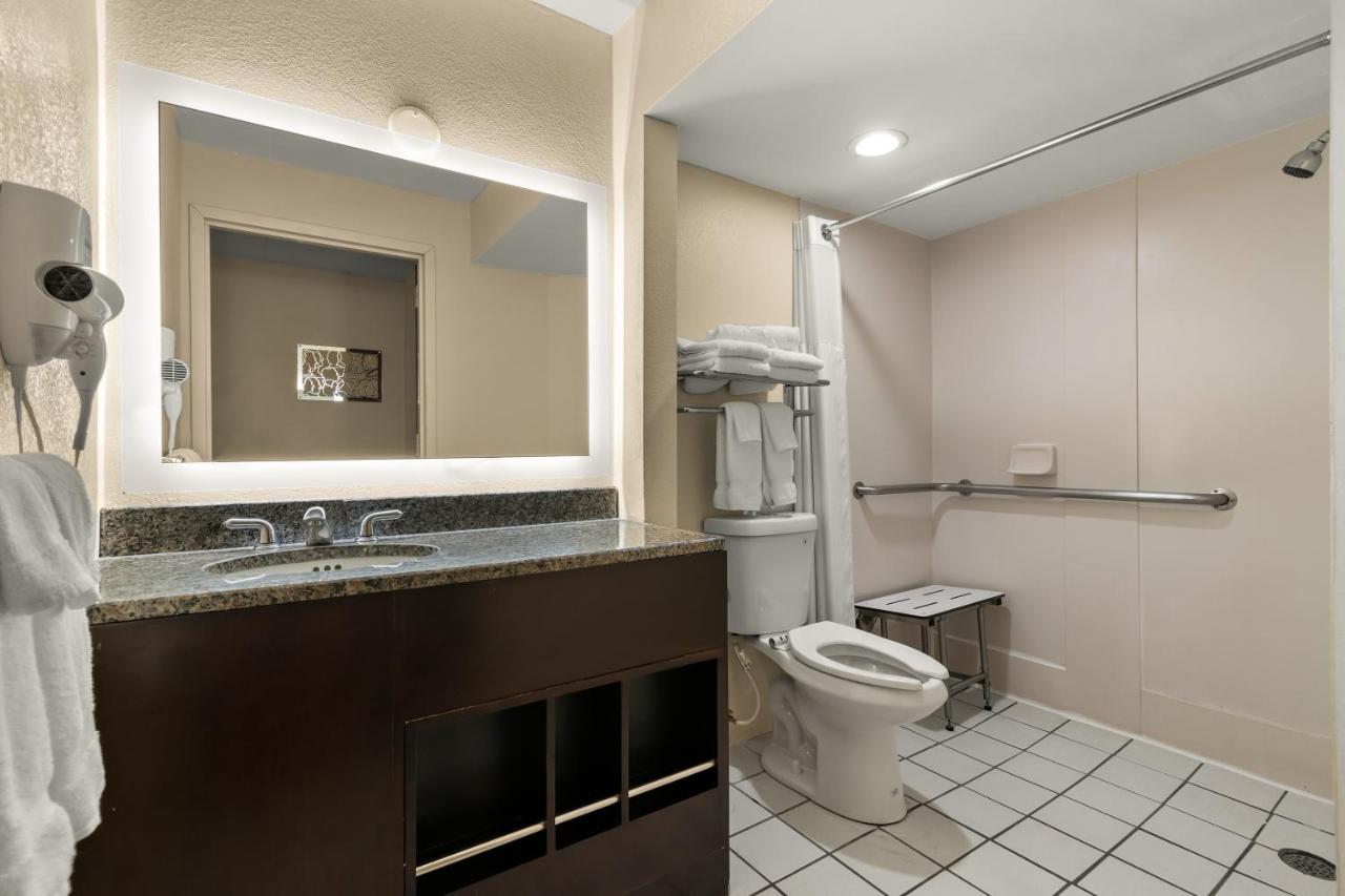 Queen Room with Two Queen Beds - Mobility Access/Non-Smoking at Ramada by Wyndham Harrisburg/Hershey Area