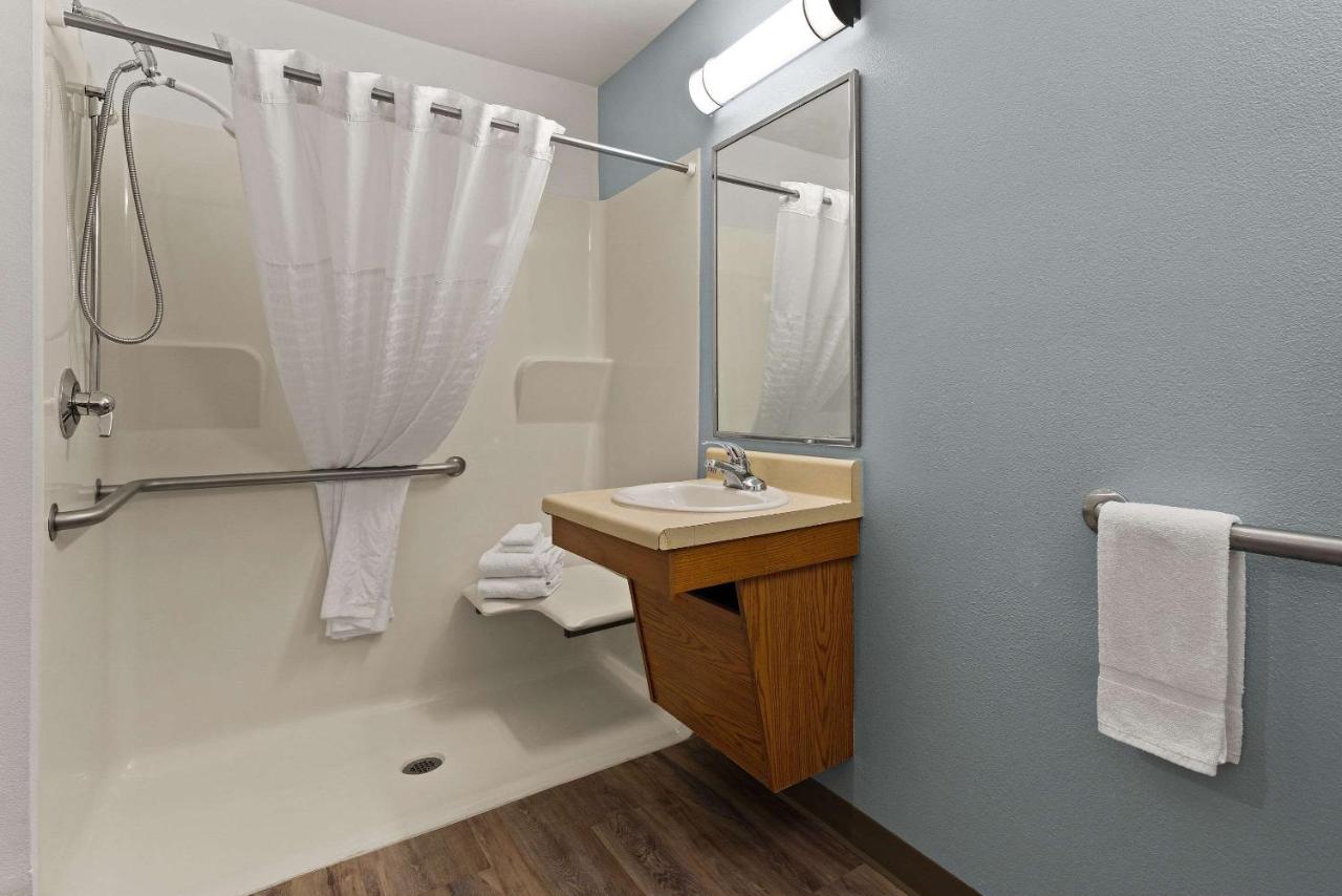 Standard Double Room - Accessible/Non-Smoking at WoodSpring Suites Macon West I-475