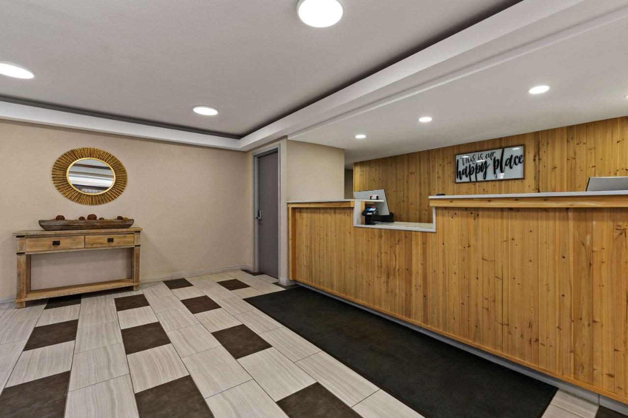 | SureStay Hotel by Best Western Rockford East