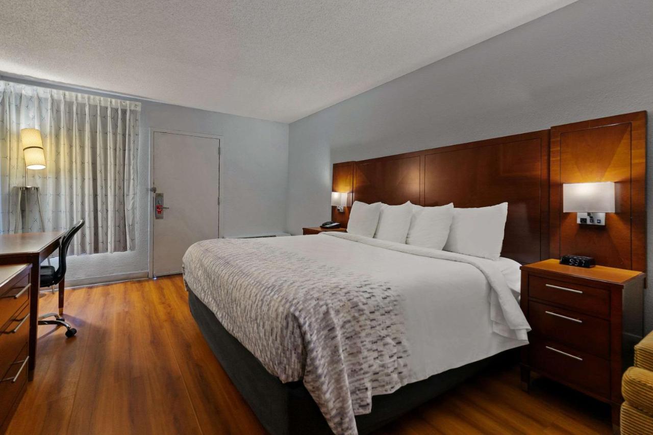 | SureStay Hotel by Best Western Rockford East