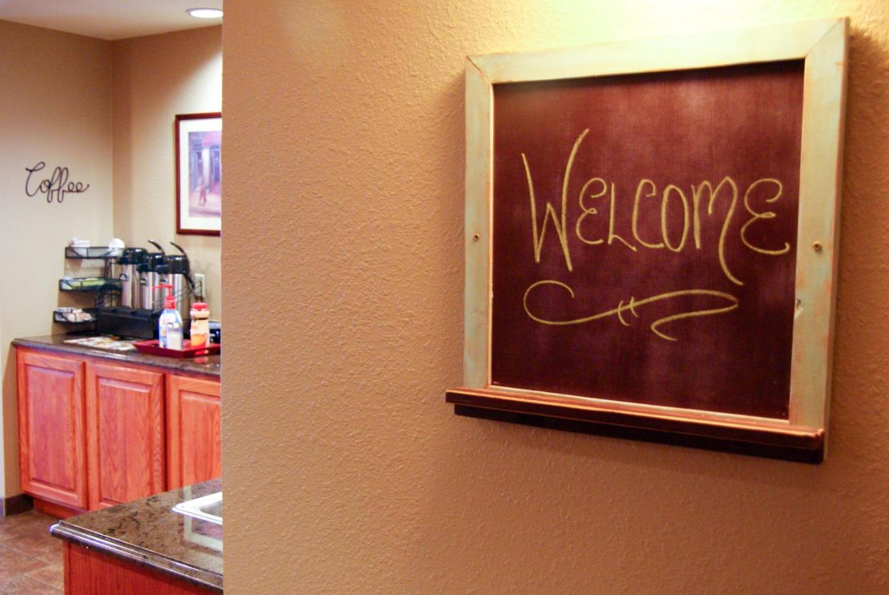 | Country Hearth Inn & Suites Edwardsville