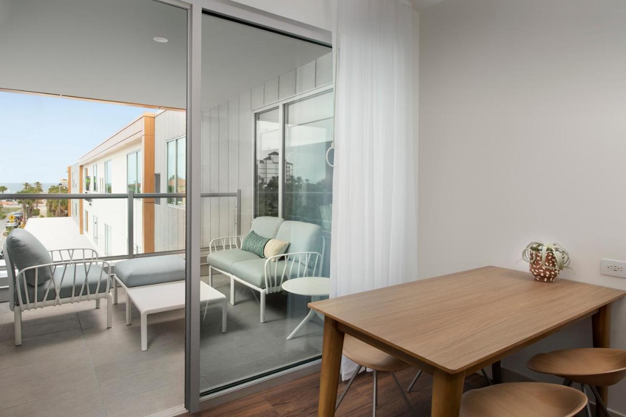 Studio Commons, 4 Bedroom Suite, Balcony at Element Jacksonville Beach