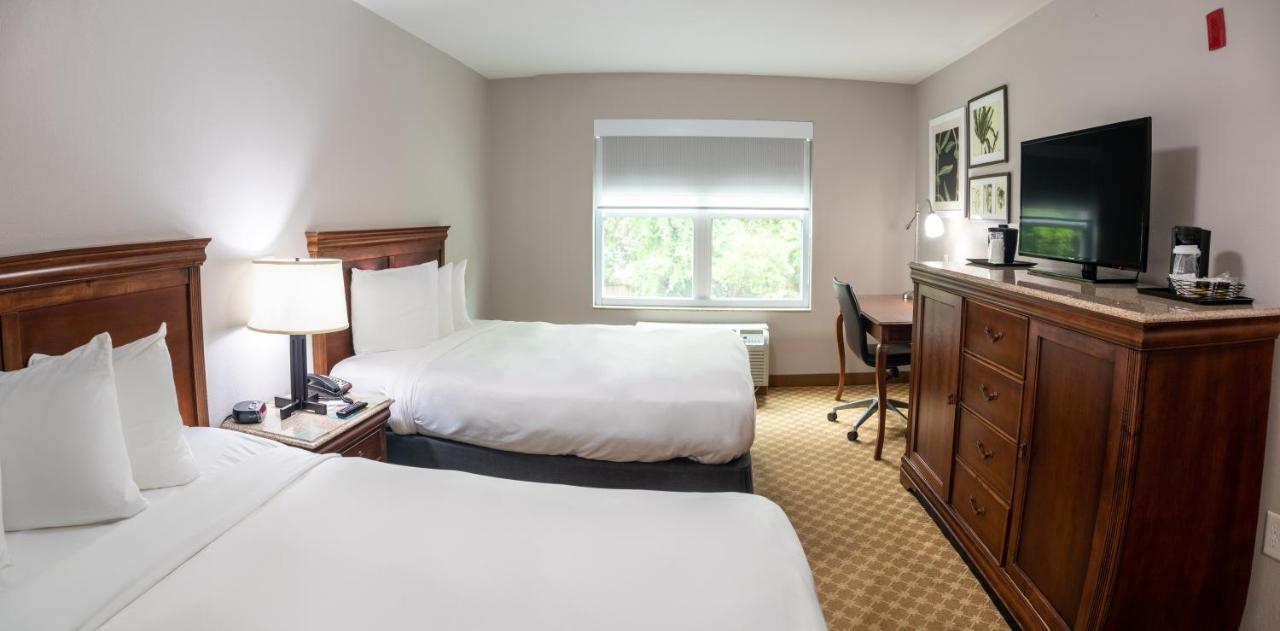 Queen Room with Two Queen Beds - Non-Smoking at Country Inn & Suites by Radisson, Wilmington, NC