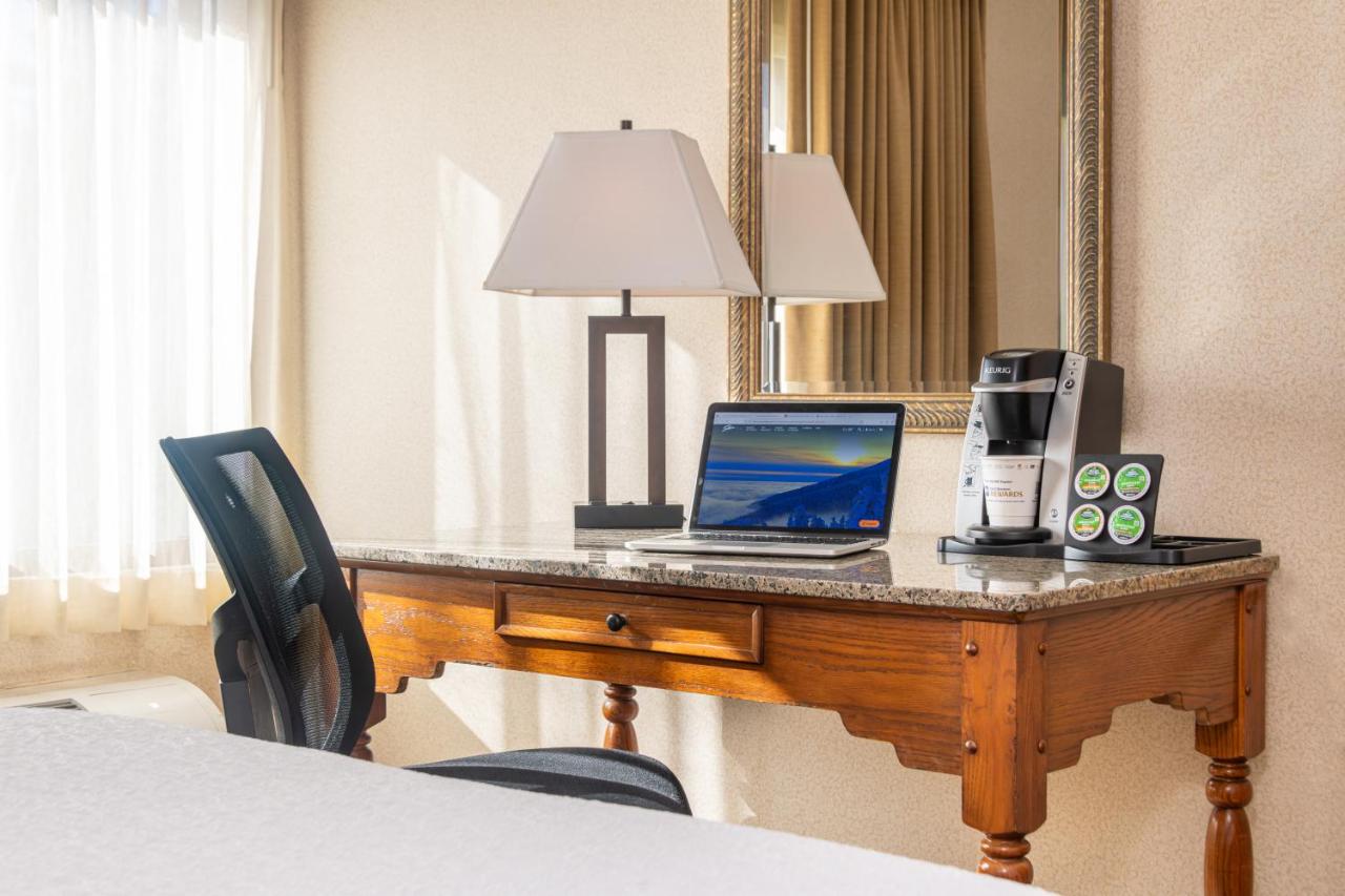 | Best Western Plus Waterbury - Stowe