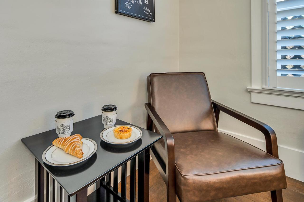 | Craftsman Inn
