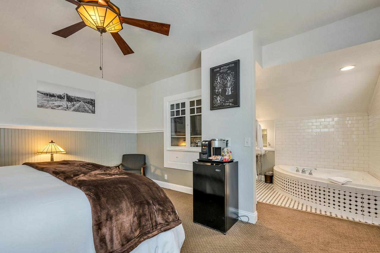 | Craftsman Inn