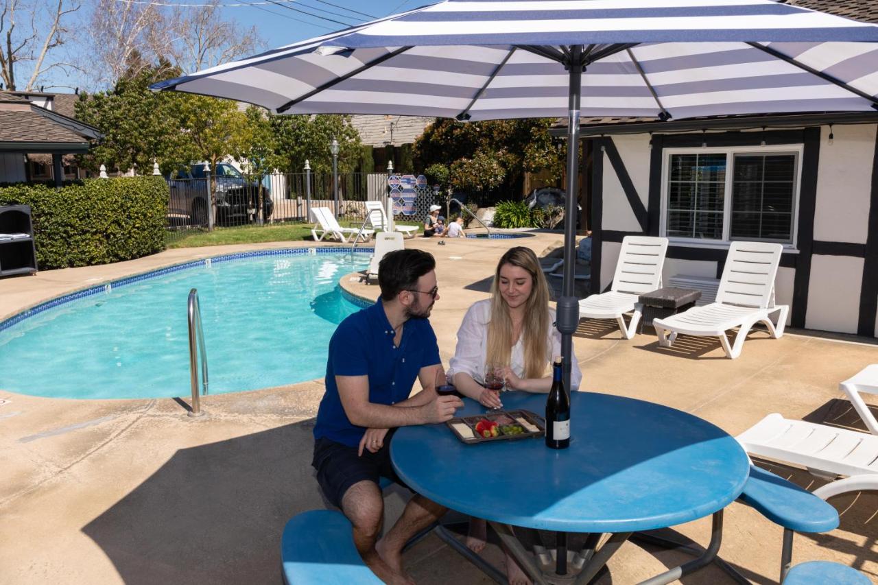  | Solvang Inn & Cottages