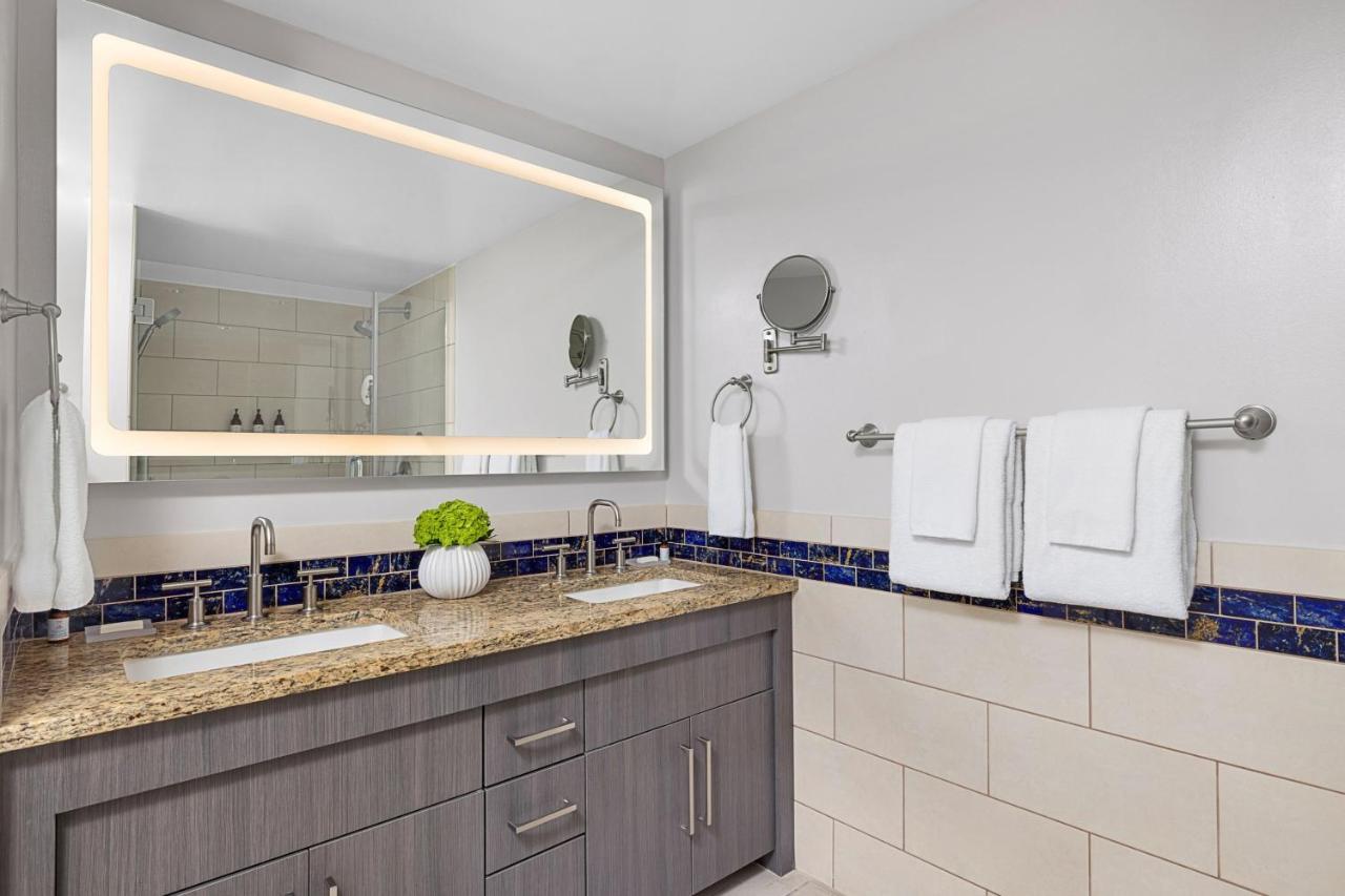 Two-Bedroom Villa with Gulf Front View at Marriott's Crystal Shores