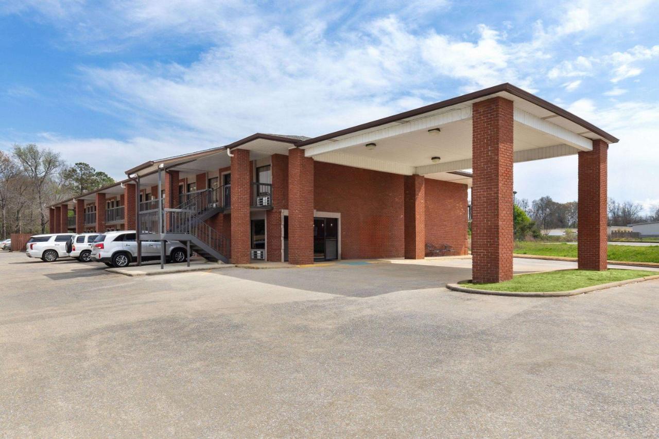  | Days Inn by Wyndham Childersburg