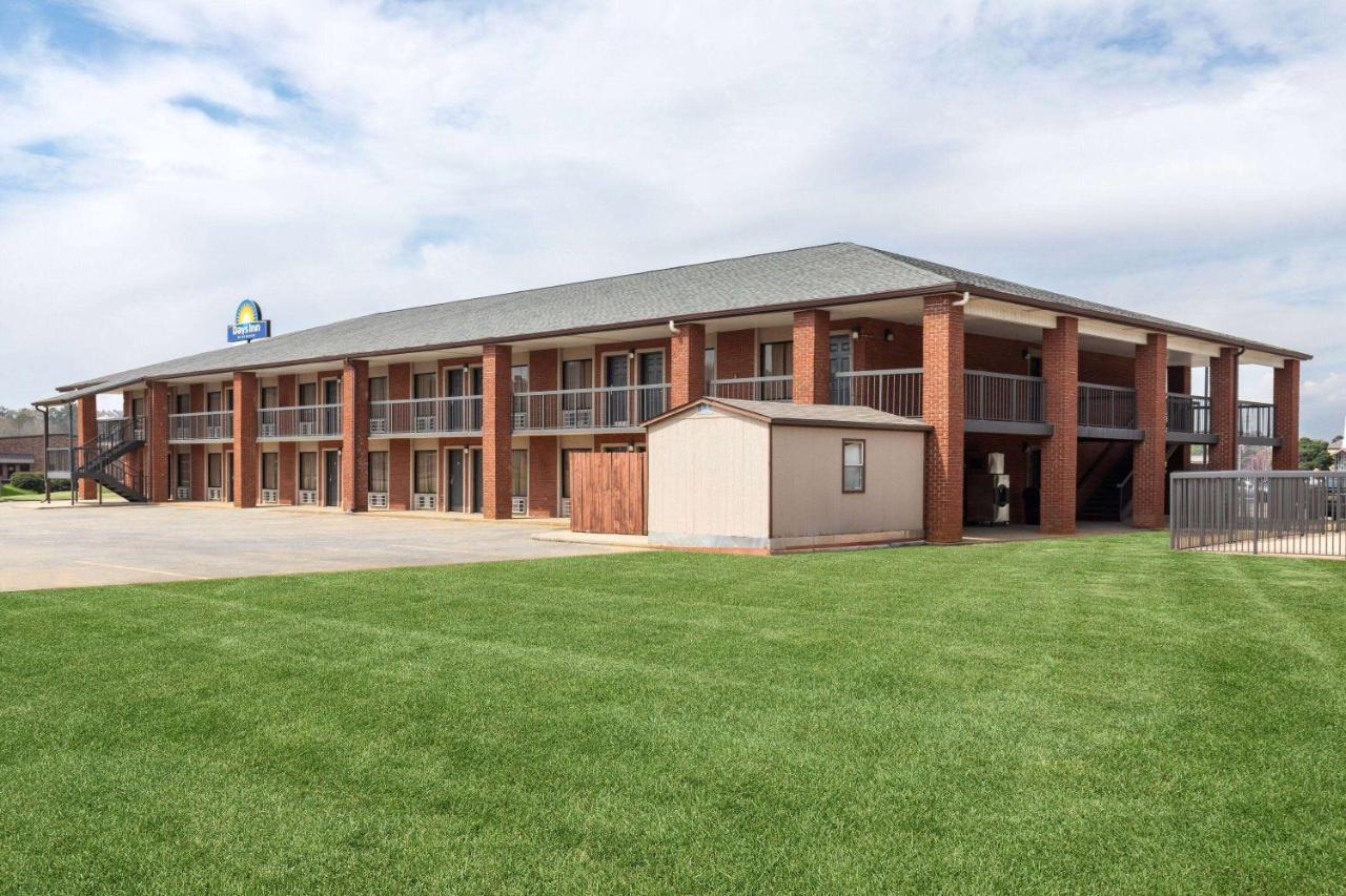  | Days Inn by Wyndham Childersburg