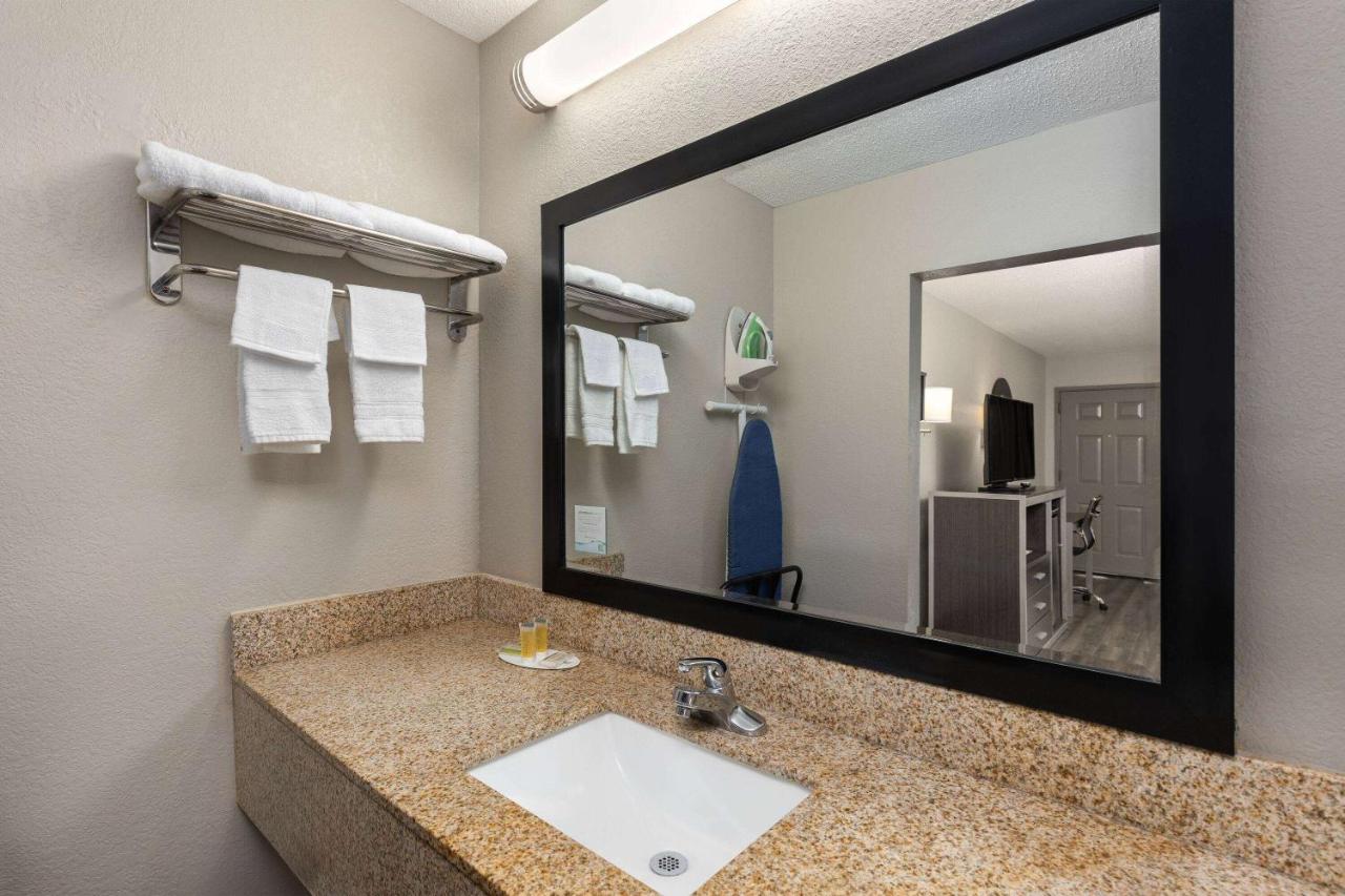  | Days Inn by Wyndham Childersburg