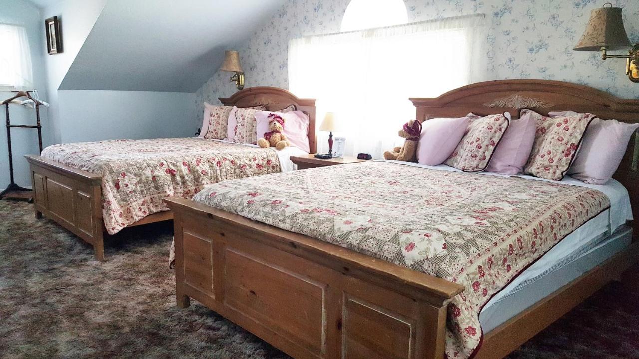 | Canyon Country Inn