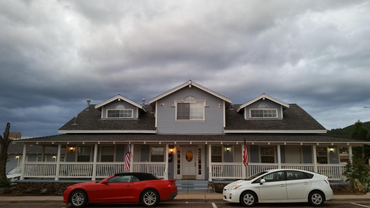 | Canyon Country Inn