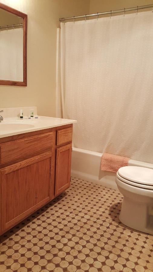 | Canyon Country Inn