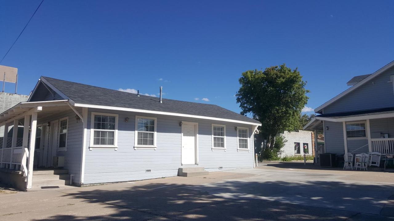 | Canyon Country Inn